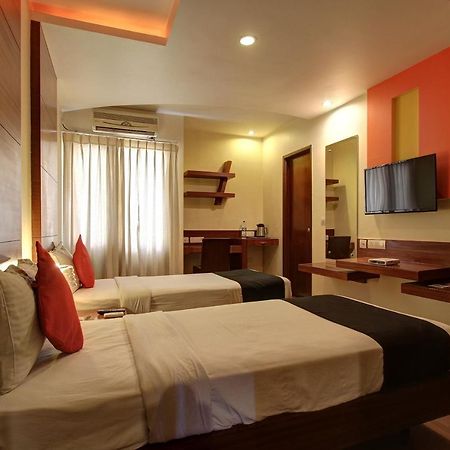 Capital O 80566 Hotel Mayank บิลาสปูร์ ภายนอก รูปภาพ