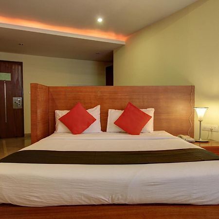 Capital O 80566 Hotel Mayank บิลาสปูร์ ภายนอก รูปภาพ